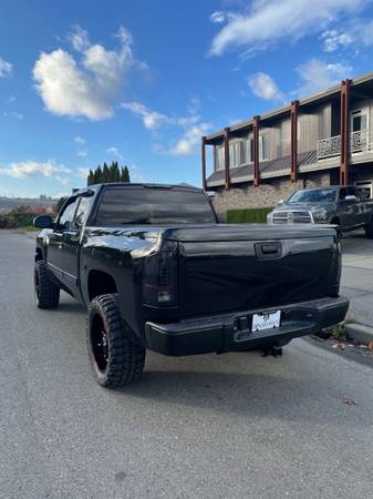 2007 Chevrolet Silverado 1500 LTZ! Clean! Lifted! Loaded! Priced 2... for sale in Seattle, WA
