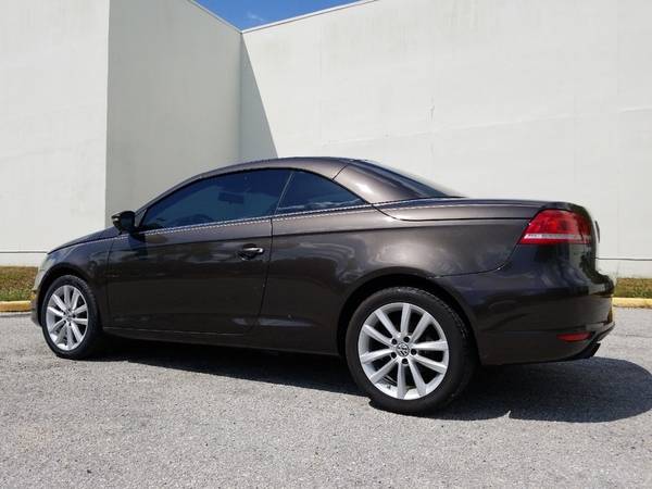 2012 Volkswagen Eos HARD TOP CONVERTIBLE/WITH SUNROOF~CLEAN CARFAX~... for sale in Sarasota, FL – photo 10