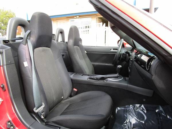 2006 Mazda MX-5 CONVERTIBLE - LOW MILEAGE FOR THE YEAR - PADDLE for sale in Sacramento , CA – photo 9