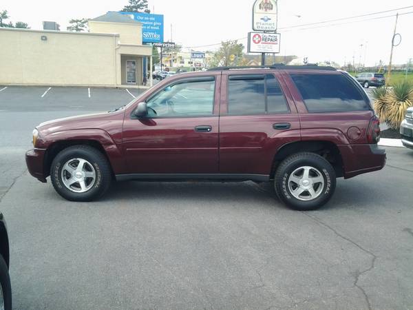 2006 Chevy Trailblazer LS 4x4 - Low Miles! - - by for sale in Bausman, PA – photo 8
