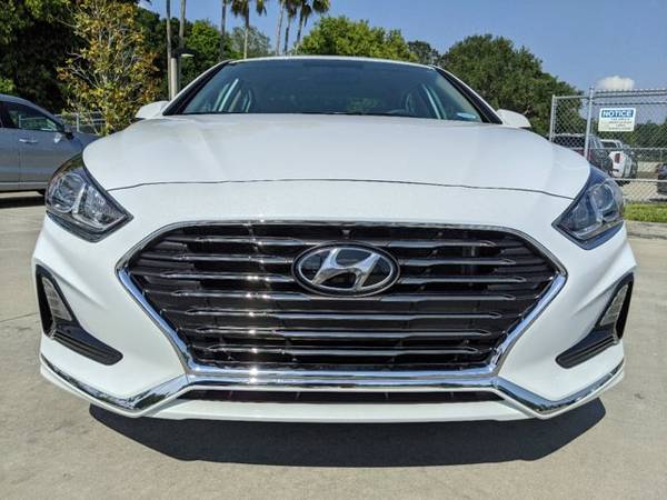 2018 Hyundai Sonata Quartz White Pearl Good deal! BUY IT - cars for sale in Naples, FL – photo 8