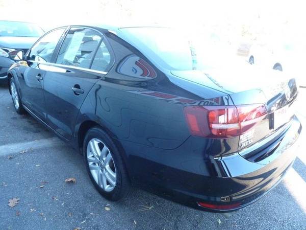 2017 Volkswagen Jetta - As little as $800 Down... - cars & trucks -... for sale in Mooresville, NC – photo 5