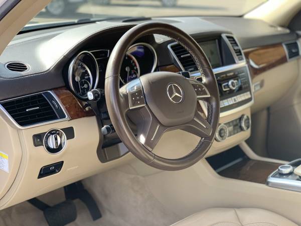 2014 *Mercedes-Benz* *M-Class* *ML550* Diamond White - cars & trucks... for sale in Phoenix, AZ – photo 12