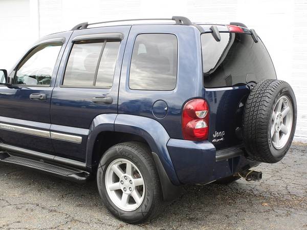 ** 2006 Jeep Liberty Limited Rust Free Well Maintained SUV 4x4 ** -... for sale in Minerva, OH – photo 10