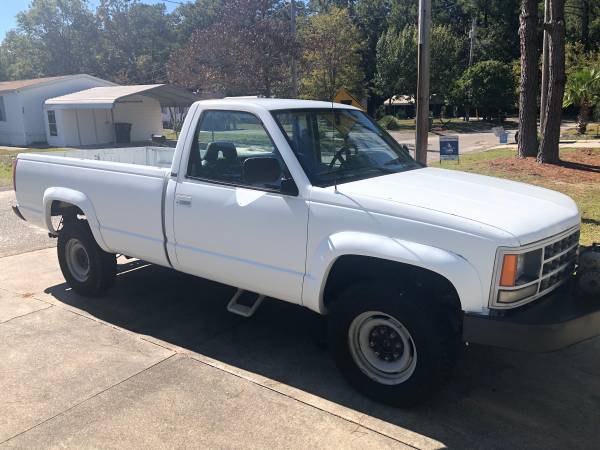 92’ Chev 2500 4x4 (1 owner ) for sale in North Myrtle Beach, SC – photo 3