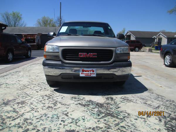 2002 GMC Sierra 1500 Regular Cab Long Bed w/Manual 2WD - cars & for sale in Pacific, MO – photo 4