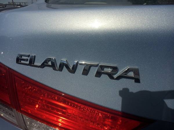 2013 *Hyundai* *Elantra* *4dr Sedan Automatic GLS PZEV for sale in Milford, CT – photo 11