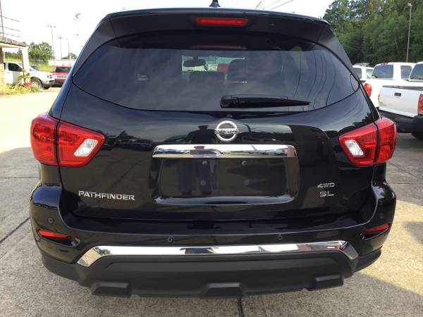 2019 Nissan Pathfinder SL AWD Black 18k Loaded and priced right, Sharp for sale in Dickson, TN – photo 6