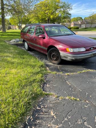 92 Ford Taurus GL Wagon 4D for sale in West Lafayette, IN – photo 2