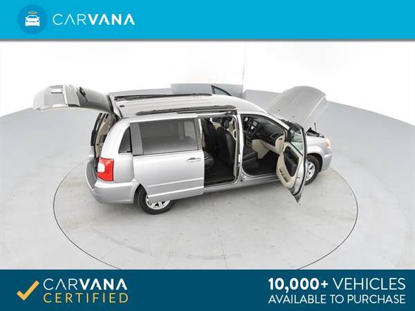 2013 Chrysler Town and Country Touring Minivan 4D mini-van Silver - for sale in Detroit, MI – photo 14