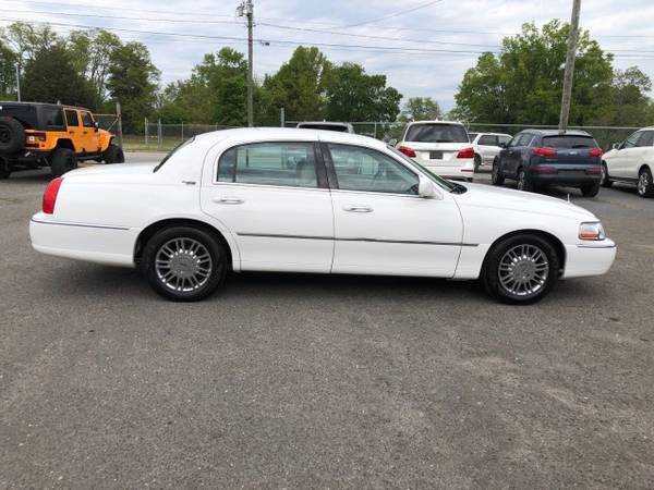 Lincoln Town Car Signature Limited 4dr Sedan 45 A Week Payments for sale in Greenville, SC – photo 5