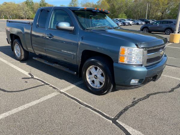 2007 Chevy Silverado LTZ Loaded Extended Cab - - by for sale in Broad Brook, CT – photo 9