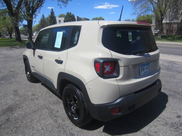 2016 Jeep Renegade Only 40, 000 Miles Manual Transmission AUX for sale in Anoka, MN – photo 3