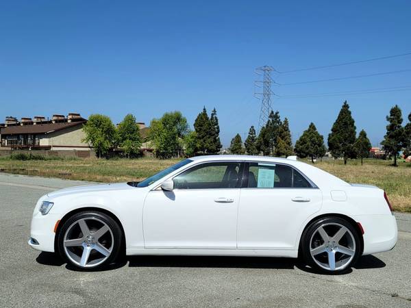 2015 Chrysler 300 Limited sedan Bright White Clearcoat - cars & for sale in Salinas, CA – photo 4