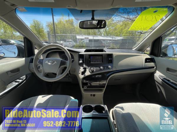 2011 Toyota Sienna LE 7-8 passenger quads Dual AC 3 5 V6 very clean for sale in Burnsville, MN – photo 19