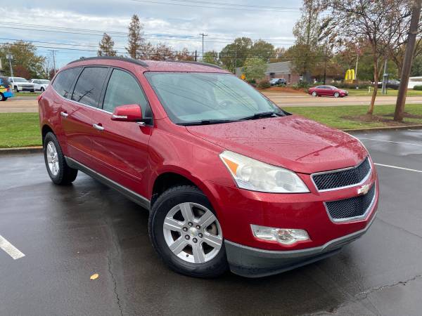 2012 CHEVY TRAVERSE DVD PLAYER 3RD ROW,NEW TIRES, - cars & trucks -... for sale in Ridgeland, MS – photo 3