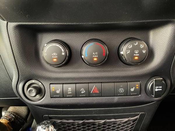 2015 JEEP WRANGLER UNLIMITED 4X4 HTD LEATHER/LOADED/1OWNER/EXTRA CLEAN for sale in milwaukee, WI – photo 12