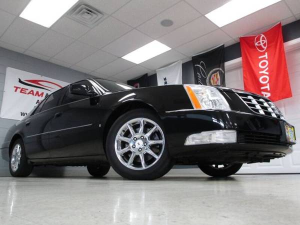 2010 Cadillac DTS *Luxury* *Guaranteed Approval* - cars & trucks -... for sale in East Dundee, WI – photo 2