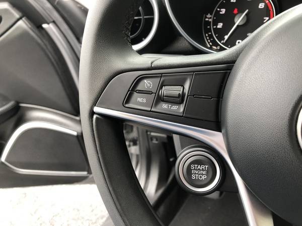2018 Alfa Romeo Giulia ONLY 10K MILES 1-OWNER CLEAN CARFAX WELL for sale in Sarasota, FL – photo 14