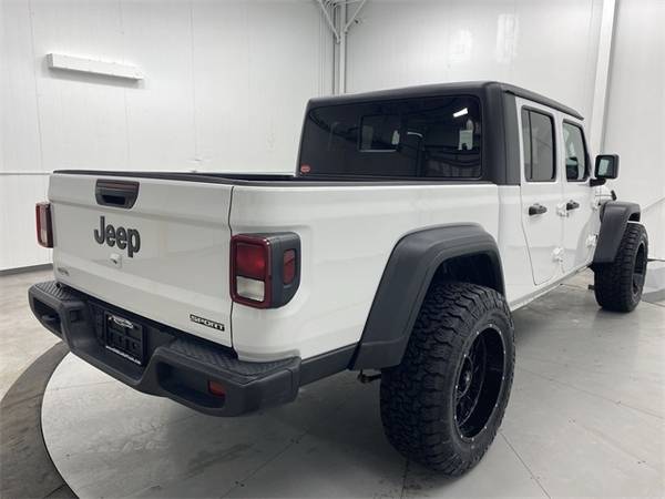 2020 Jeep Gladiator Sport - - by dealer - vehicle for sale in Chillicothe, OH – photo 5