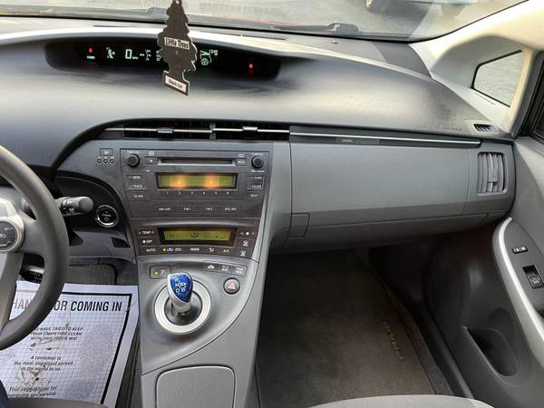 2011 Toyota Prius Hybrid Hatchback ONE-OWNER for sale in Saint Louis, MO – photo 17