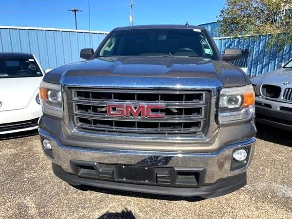2014 GMC Sierra 1500 SLE - EVERYBODY RIDES!!! - cars & trucks - by... for sale in Metairie, LA – photo 2