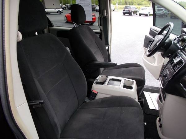 2011 Chrysler Town Country Touring - - by for sale in Shelbyville, AL – photo 19