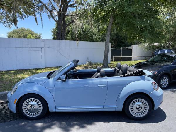 2015 Volkswagen Beetle Convertible Low mi Clean title Rare color! for sale in Longwood , FL – photo 2