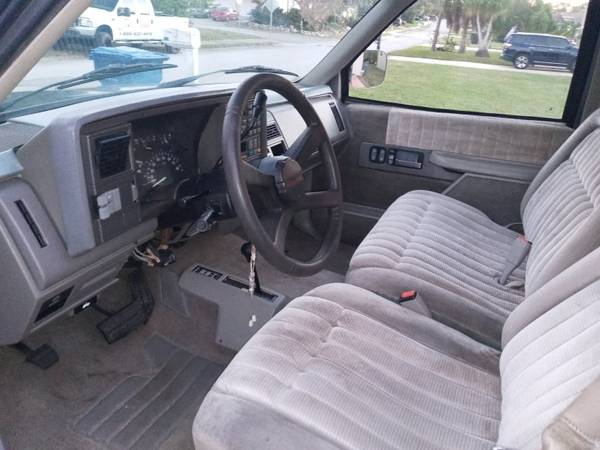 1993 Chevrolet 1500 silverado 4x4 z71 STEPSIDE RESTORED!! MINT!! -... for sale in New Port Richey , FL – photo 10