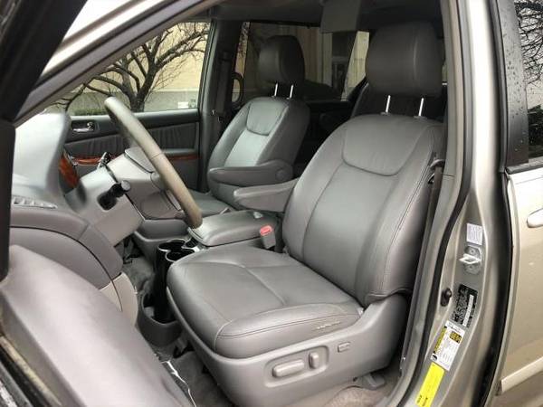 2009 Toyota Sienna - - by dealer - vehicle for sale in Arlington, District Of Columbia – photo 13