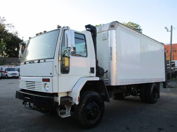 2004 Sterling SC- 8000 Series for sale in Totowa, NJ
