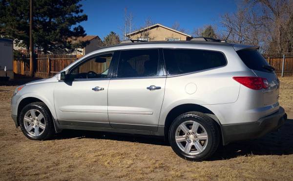 2012 Chevrolet Traverse lt - cars & trucks - by owner - vehicle... for sale in Colorado Springs, CO – photo 2