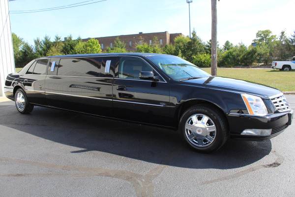 2008 CADILLAC DTS Limousine - cars & trucks - by dealer - vehicle... for sale in REYNOLDSBURG, OH – photo 3