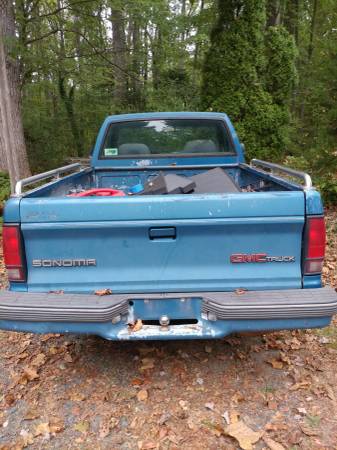 1993 GMC Sonoma FOR PARTS for sale in Timberlake, NC – photo 3