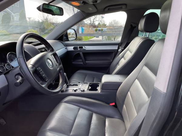 2009 Volkswagen Touareg - - by dealer - vehicle for sale in Rockville Centre, NY – photo 7