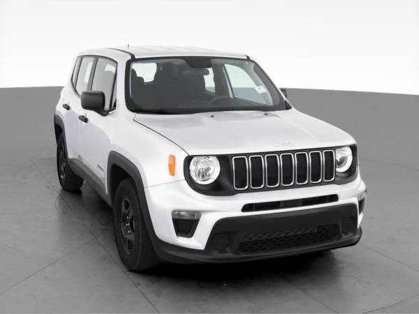 2019 Jeep Renegade Sport SUV 4D suv Silver - FINANCE ONLINE - cars &... for sale in Monterey, CA – photo 16