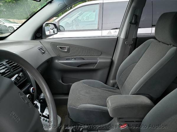 2006 Hyundai Tucson Silver - - by dealer - vehicle for sale in Woodbridge, District Of Columbia – photo 7