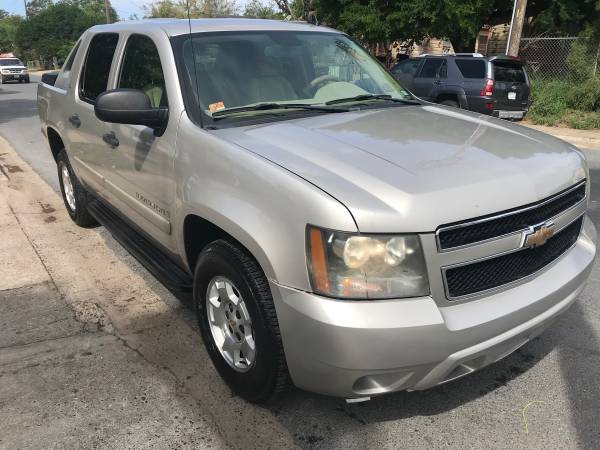!!! 2009 CHEVROLET AVALANCHE !! CLEAN TITLE $$$ 5,390 CASH $$$ for sale in Brownsville, TX – photo 3