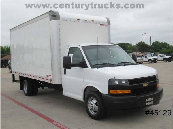2019 Chevrolet 3500 Express DRW Cube Van White Priced to Sell for sale in Grand Prairie, TX – photo 10