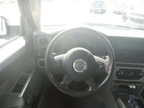 2006 Jeep Commander - First Time Buyer Programs! Ask Today! - cars &... for sale in Oakdale, MN – photo 18