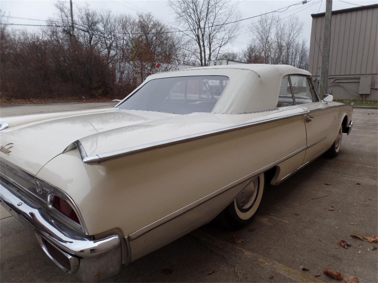 1960 Ford Sunliner for sale in Clinton Township, MI – photo 9