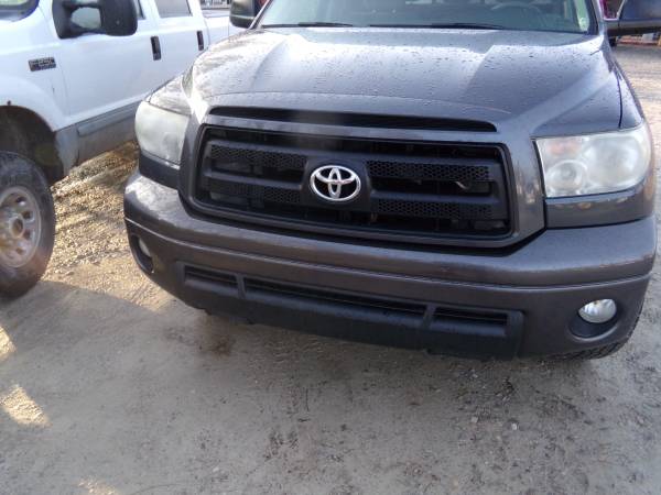 2011 Toyota Tundara Double Cab SR5 - - by dealer for sale in Vinton, IA – photo 2
