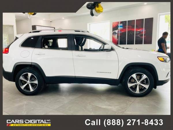 2019 Jeep Cherokee Limited 4x4 SUV - - by dealer for sale in Franklin Square, NY – photo 22