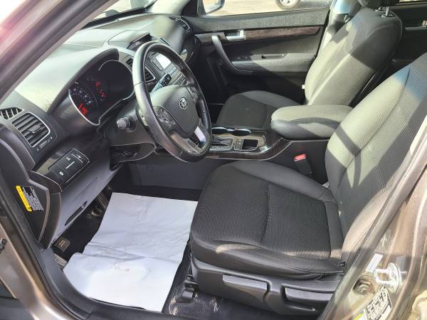 2014 Kia Sorento LX AWD 130K One Owner, No Accidents, Heated Seats for sale in Oswego, NY – photo 6