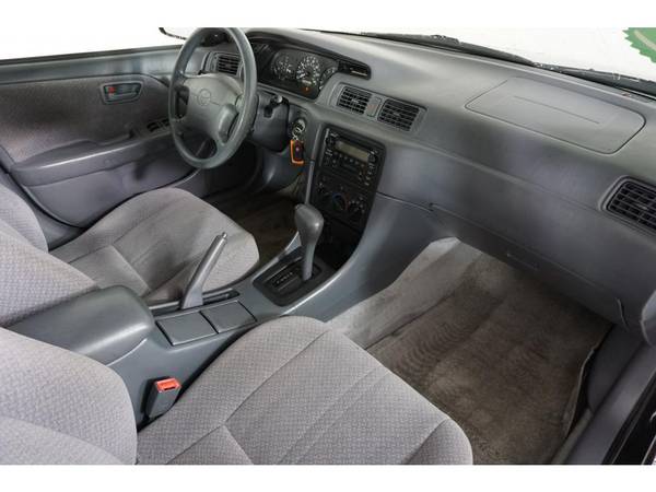 2001 Toyota Camry LE - cars & trucks - by dealer - vehicle... for sale in Bremerton, WA – photo 8