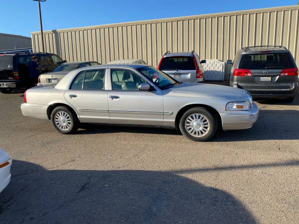 Mercury Grand Marquis - cars & trucks - by dealer - vehicle... for sale in Spring Valley, CA – photo 2