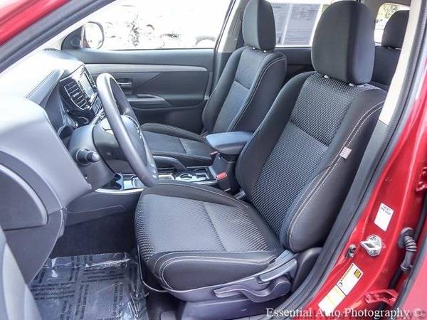 2018 Mitsubishi Outlander SUV ES - Red for sale in Homewood, IL – photo 8