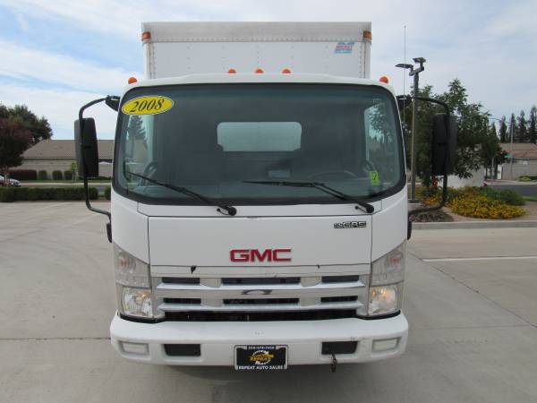 2008 GMC W4500 14FT BOX TRUCK - cars & trucks - by dealer - vehicle... for sale in Manteca, CA – photo 2