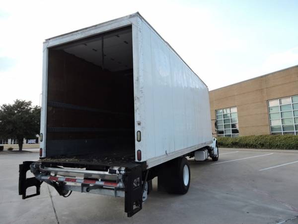 2013 FREIGHTLINER M2 26 FOOT W/CUMMINS with for sale in Grand Prairie, TX – photo 11