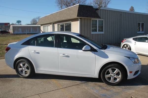 2011 Chevrolet Cruze - cars & trucks - by dealer - vehicle... for sale in Waterloo, IA – photo 3